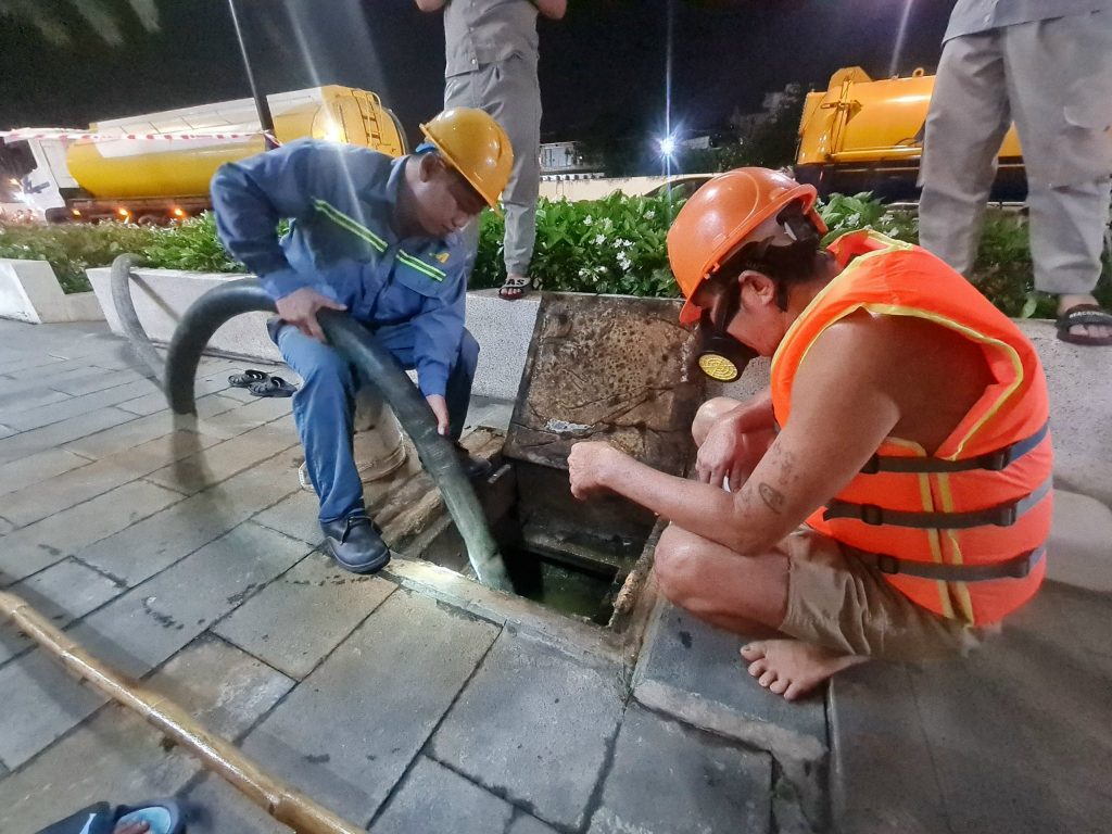 thông cống nghẹt tại urenco